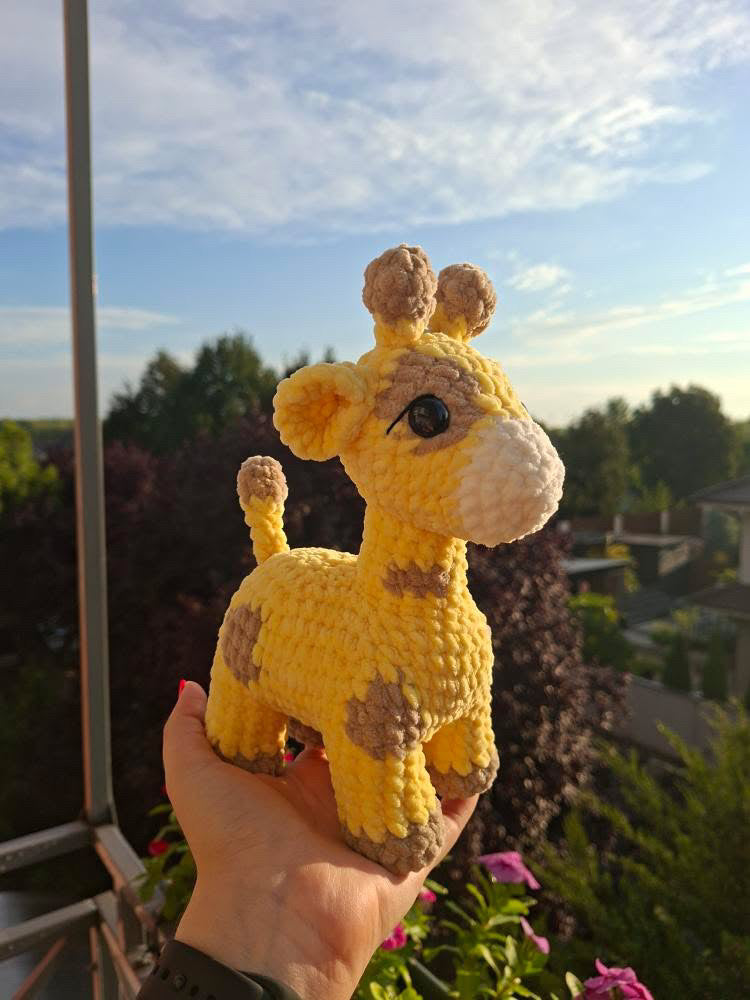 Low sew giraffe- pdf PATTERN
