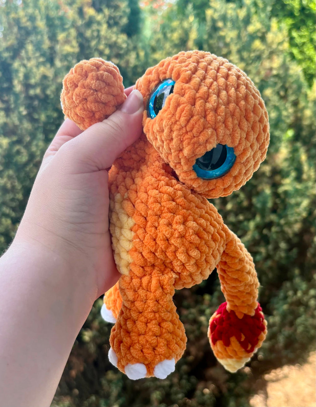 Low sew Monster huggies Crochet Pattern: 6-in-1 pocket pal monsters.